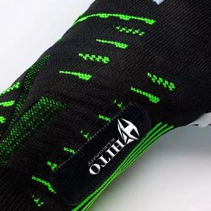 Nuevo Diseño de Empuñadura Delantera de Látex Básico con Revestimiento de Goma en la Parte Trasera, Goma con Inyección de Rodillo Negativo, T-Tab, Logotipo Personalizado, Protector de Pulgar - Product Image 6