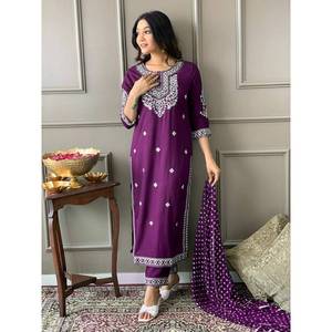BRODERIE DE RAYONNE LA PLUS COLLECTÉE HAUT BAS AVEC DUPATTA VIOLET - Product Image 1