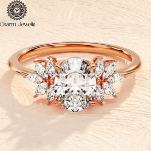 Bague de Fiançailles et d'Éternité Classique pour Femme Charm_Jewells en Argent Plaqué Or Rose 18K avec Moissanite Taille Coussin et Sertissage à Griffes IGI - Product Image 5