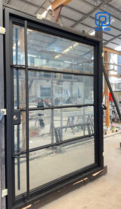 Porte pivotante moderne en fer noir avec panneaux en verre, porte d'entrée de villa de luxe, taille personnalisée, fabriquée au Vietnam - Product Image 5