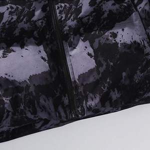 Veste matelassée noire unisexe sur mesure à col montant en toile, grande taille, avec design réversible imperméable de haute qualité sur le devant - Product Image 6