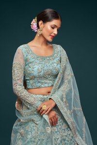 Robe de soirée de mariée florale bleu marine brodée en tulle souple, style Lehenga Choli avec dupatta, taille empire - Product Image 6