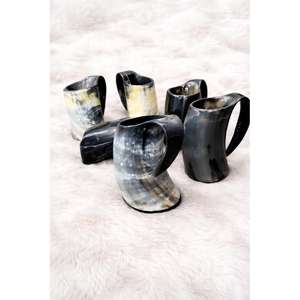 Taza Vikinga de Cuerno de Búfalo de Calidad Natural, Hecha a Mano, para Festivales de Cerveza y Regalo, Disponible a Precio de Fábrica - Product Image 1