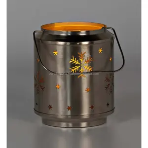 Lanterne à bougie de Noël en métal argenté faite à la main, vase élégant en laiton antique, style classique pour la maison, porte-bougie de luxe unique - Product Image 1