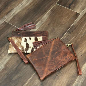 กระเป๋าสตางค์หนังวัวแท้แบบตะวันตกแบบมีพู่ห้อยกระเป๋าคลัทช์ที่ใส่บัตรเครดิตหนังวัวสีน้ำตาลเข้ม - Product Image 5