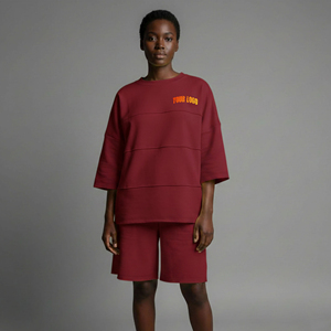 Ensemble court élégant pour femme, alliant un savoir-faire haut de gamme, un tissu respirant et un confort léger pour un style quotidien tendance. - Product Image 4
