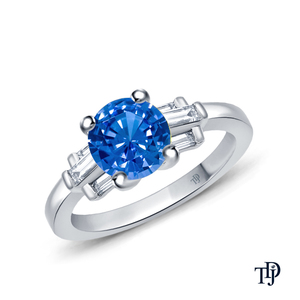 Anillo de compromiso con detalles de baguette en oro de 10K y centro de diamante esmeralda, fabricante mayorista y minorista OEM - Product Image 4