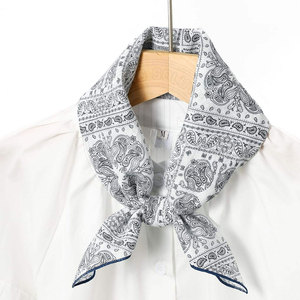 Pañuelo de seda estampado de tela suave para uso diario, vestimenta informal y accesorios de viaje. - Product Image 2