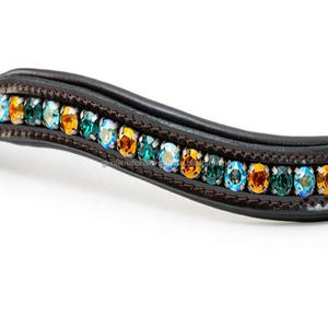 Banda de ceja de caballo de cuero de canal vacío con incrustaciones de cristales de Yellowstone de edición limitada con botón a presión para cierre de bucle - Product Image 6