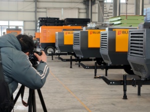 250 CFM Máy nén khí di động duy nhất Vít Máy nén khí towable điều khiển 8bar di động DIESEL Máy nén khí - Product Image 4