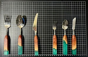 Cuchara de Madera y Resina Hecha a Mano de Excelente Calidad, Apta para Alimentos, Reutilizable, para Café, Té y Postres, para Uso en la Cocina y Comedor, en Venta - Product Image 4