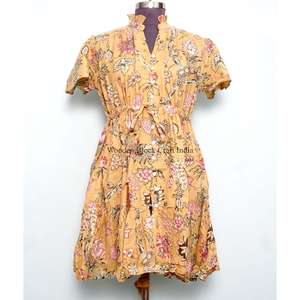 Robe d'été élégante et vintage pour femme, faite à la main en coton biologique, col rond, manches longues, coupe trapèze, imprimé floral, respirante - Product Image 2