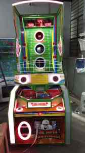Machine de jeu d'arcade de football américain HGR Amusement Football League la plus demandée, 1 joueur, 350W, fonction de remise de tickets - Product Image 4