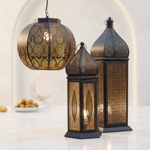 Dernières décorations du Ramadan des fabricants : lanternes marocaines en métal noir pour la maison et les événements - Product Image 1