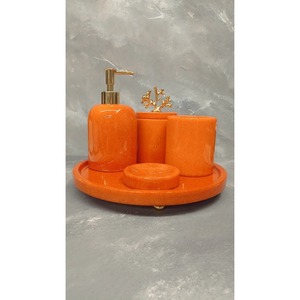 Ensemble de salle de bain élégant en céramique rose, quatre pièces : plateau rond, distributeur de savon, porte-brosse à dents, avec fonction de nettoyage facile - Product Image 6