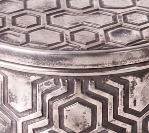 Custom Embossed Silver Metal Date And Dry Fruit Storage Box <b>Honeycomb</b> Maze Snack Container - Product Image 4