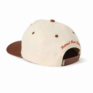 Gorra Trucker Personalizada de Perfil Alto, Estructurada, de 5 Paneles, con Cierre a Presión, de Sarga de Algodón, Bicolor, con Logotipo Bordado Plano - Product Image 2