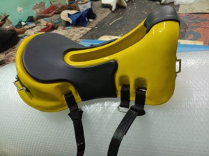 Sillín de Montar Profesional Ligero de Nailon y Cuero para Interiores, Asiento Ergonómico Acolchado, Correas de Sujeción Seguras, 16 Pulgadas, 5-10 - Product Image 3