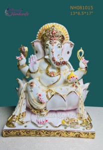 Statue de la déesse Durga Ganesha en résine de Nirmala Handicrafts |   Idole de Durga peinte à la main, artisanale, pour la décoration de la maison, du temple ou des Navratri - Product Image 2