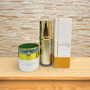 Sérum facial à l'acide hyaluronique et à la vitamine C pour les taches brunes, les ridules, unifier le teint, anti-âge, éclaircissant et raffermissant - Product Image 2