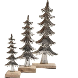 Escultura de Árbol de Navidad de Metal sobre Base de Madera, Decoración Moderna y Minimalista para Mesa Navideña, Aluminio Plateado, Hecho a Mano - Product Image 3