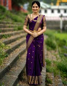 Sari semi-katan avec bordure tissée Zari, sari en soie avec travail Booti, sari de créateur avec pallu riche en brocart, sari de mariage de créateur avec blouse - Product Image 4