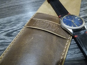 Protecteur de boîtier de montre en cuir de qualité personnalisée pochette de protection de voyage LWP-0032B boîte de montre en matériau PC - Product Image 5