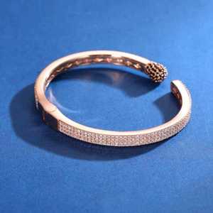 กำไลข้อมือแบบเปิดทรงไม้ขีดไฟ ทองคำชมพู 14K ประดับเพชรทรงกลมแบบฝังเต็ม สไตล์ฮิปฮอป สำหรับทั้งชายและหญิง เครื่องประดับคุณภาพสูง - Product Image 3
