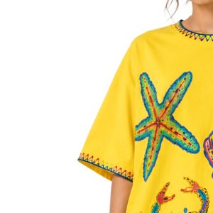 เสื้อยืดโอเวอร์ไซส์สีเหลืองลายกราฟิกผู้หญิง พิมพ์ลายมหาสมุทรสีสันสดใส เสื้อผ้าลำลองสไตล์สตรีทแวร์ ผ้าฝ้าย ใส่สบายสำหรับฤดูร้อน ทรงหลวม รับผลิตตามแบบ OEM ODM ขายส่ง - Product Image 3