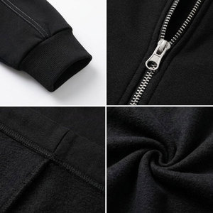 Sweat-shirt noir à capuche zippé avec doublure en fausse fourrure et imprimé graphique, veste d'hiver style punk pour femme - Product Image 6