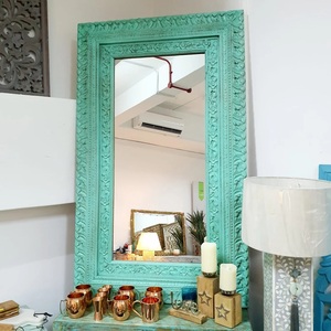 Espejo de Vanidad Premium con Base para Sala de Estar, Diseño Artístico con Borde Acuático, Estilo Moderno y Sofisticado - Product Image 3