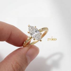 Anillo de compromiso clásico con diamante marquesa cultivado en laboratorio, banda pavé, engaste de 6 garras, oro macizo, regalo para fiesta de bodas - Product Image 1