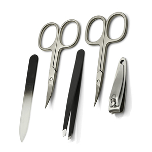 Ensemble de ciseaux et coupe-ongles de haute qualité, lames en acier à haute teneur en carbone, aiguisées et durables, kit de manucure pour salon de beauté - Product Image 1
