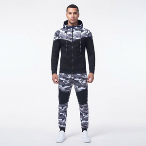 Pantalones Jogger de Camuflaje para Hombre, de Alta Calidad, Personalizados, con Bloques de Color Gris y Puños Negros, Cintura Elástica, Estilo Casual - Product Image 1