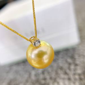 จี้ไข่มุกน้ำเค็มคลาสสิกทรงจักรพรรดินี ขนาด 11-12 มม. ไข่มุกน่านางหยาง คุณภาพพื้นฐาน มีตำหนิเล็กน้อย ตัวจี้เงินแท้ S925 สร้อยคอจี้ - Product Image 1