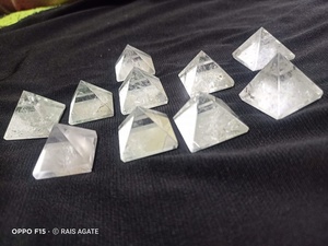 Pyramide en quartz naturel transparent de 1 pouce, pierre précieuse polie, cristal de guérison, méditation, décoration, vente en gros - Product Image 5