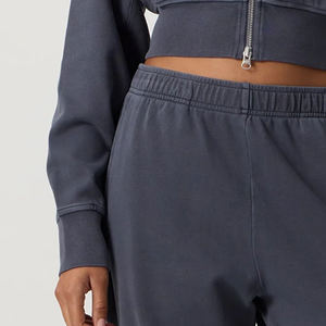 Hoodie court et personnalisable pour femme, prix avantageux pour les acheteurs en gros, service OEM, coupe décontractée, couleur unie avec logo 2026 - Product Image 3