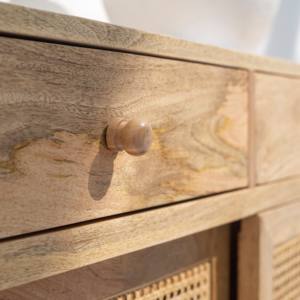 Buffet à 3 portes Vandana Arista Orion en rotin pour des intérieurs et extérieurs modernes et élégants - Product Image 4