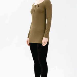 Camiseta Henley de Manga Larga Verde Oliva para Mujer, Cuello Redondo, Botones al Frente, Corte Regular, Informal, Sin Tejido, Sólida, Verano, Logotipo, Lisa, Teñida - Product Image 2