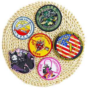 Parches Tácticos Bordados Personalizados con Revestimiento de Velcro - Product Image 2