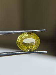 Zafiro amarillo natural de forma ovalada sin calentar ni tratar 6.60 ct - Product Image 5