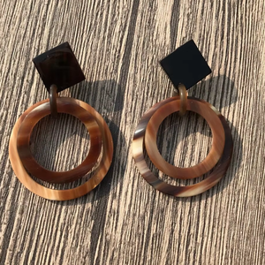 Pendientes artesanales de cuerno de búfalo ecológicos de primera calidad, diseño moderno de HF crafts - Product Image 5