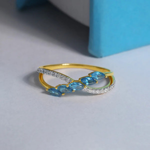 แหวนเพชรรูปคลื่นอินฟินิตี้ประดับหินสีน้ำเงิน - Product Image 3