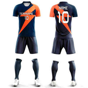 Ensemble de maillots de football personnalisés sublimés pour hommes, tenue d'équipe respirante en polyester à manches courtes avec numéro - Product Image 1