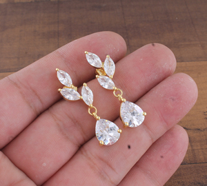 Pendientes Colgantes de Plata de Ley con Circonita Cúbica Corte Marquesa, Bañados en Oro, para Novia, Boda, Fiesta, Regalo, Joyería al por Mayor - Product Image 2