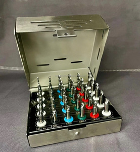 Kit de Implantes Dentales con Brocas Helicoidales de 10 mm, 30 Piezas, con Juego de Guías Quirúrgicas, Kit Quirúrgico de Implantes Dentales de Primera Calidad - Product Image 1