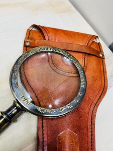 Lupa de Mano de Latón Estilo Antiguo con Marco y Mango Grabados |   Lupa de Inspección Vintage - Product Image 2