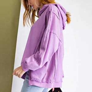 Sudadera con capucha vintage para mujer, ropa personalizada de algodón 100%, con dobladillo y borde crudo - Product Image 2