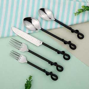 ชุดช้อนส้อมสแตนเลสแบบตอกลาย VIC 50329 จำนวน 5 ชิ้น พร้อมที่ตักสลัด 2 ชิ้น |   ชุดช้อนส้อมระดับพรีเมียม |   ชุดอุปกรณ์บนโต๊ะอาหารสำหรับงานแต่งงาน - Product Image 1