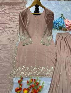 Lanzamiento de un nuevo conjunto de top y sarara de diseñador para fiestas. Con dupatta elegante con bordados. - Product Image 6